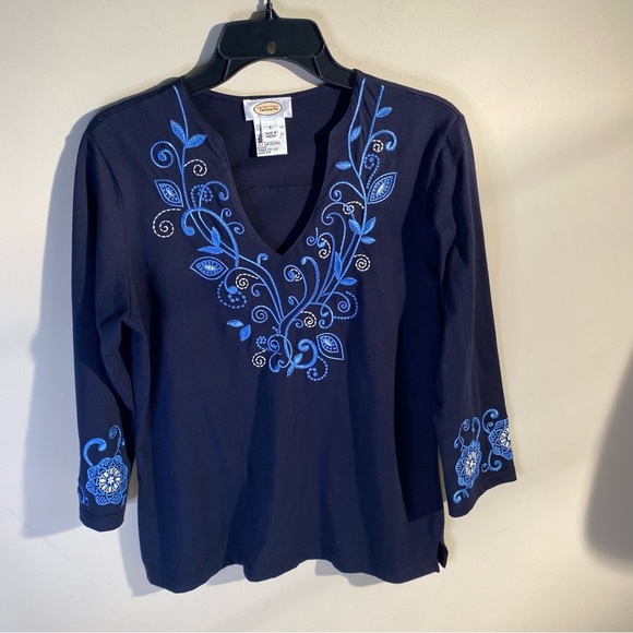 Talbots tunic with embroidery navy blue light blue Size Small excellent pre used - Picture 1 of 7